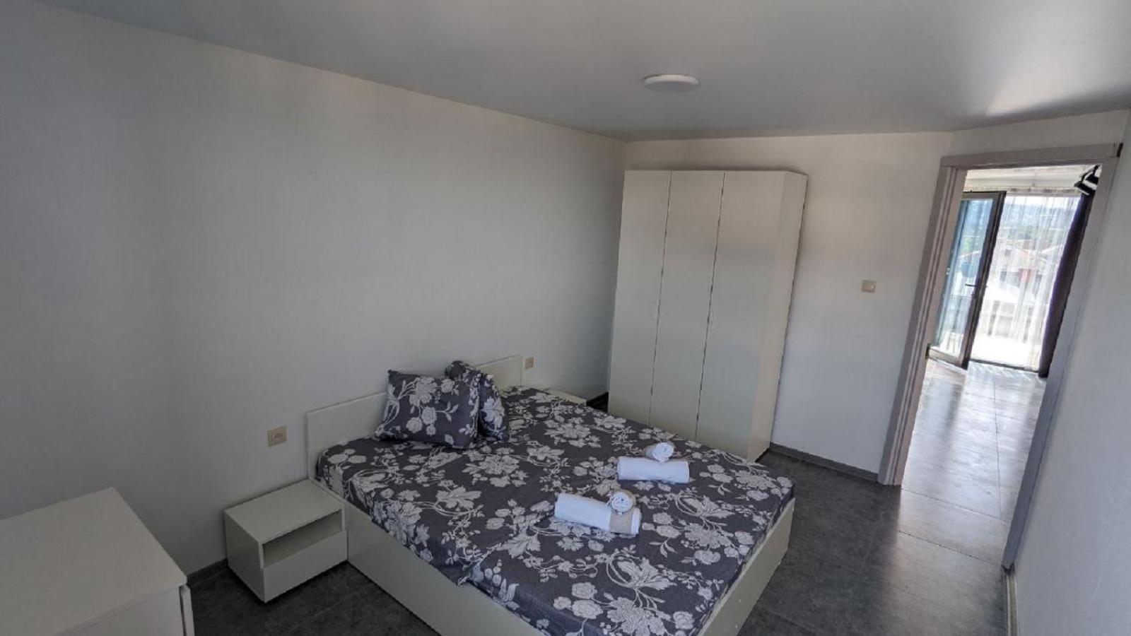 Hotel Tirkius House à Kobuleti Extérieur photo